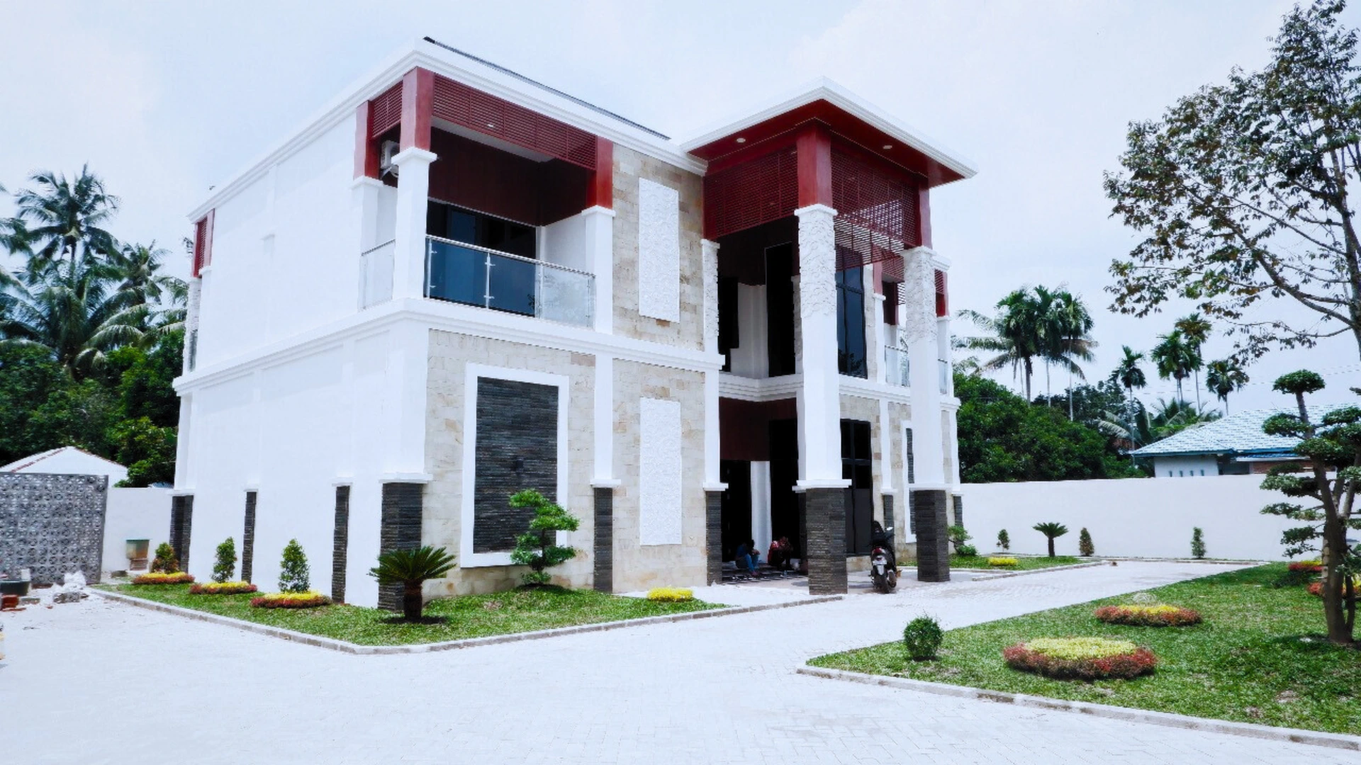 kontraktor rumah tropis modern